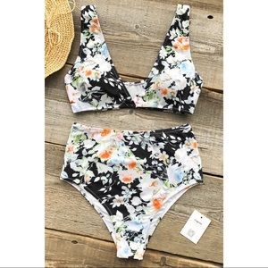 NEVER WORN NEW WITH TAGS// Cupshe 2 piece